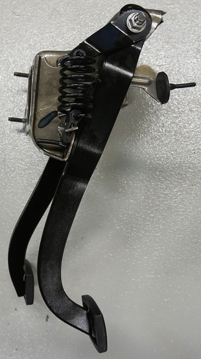 9297 Ford OE Clutch Pedal
