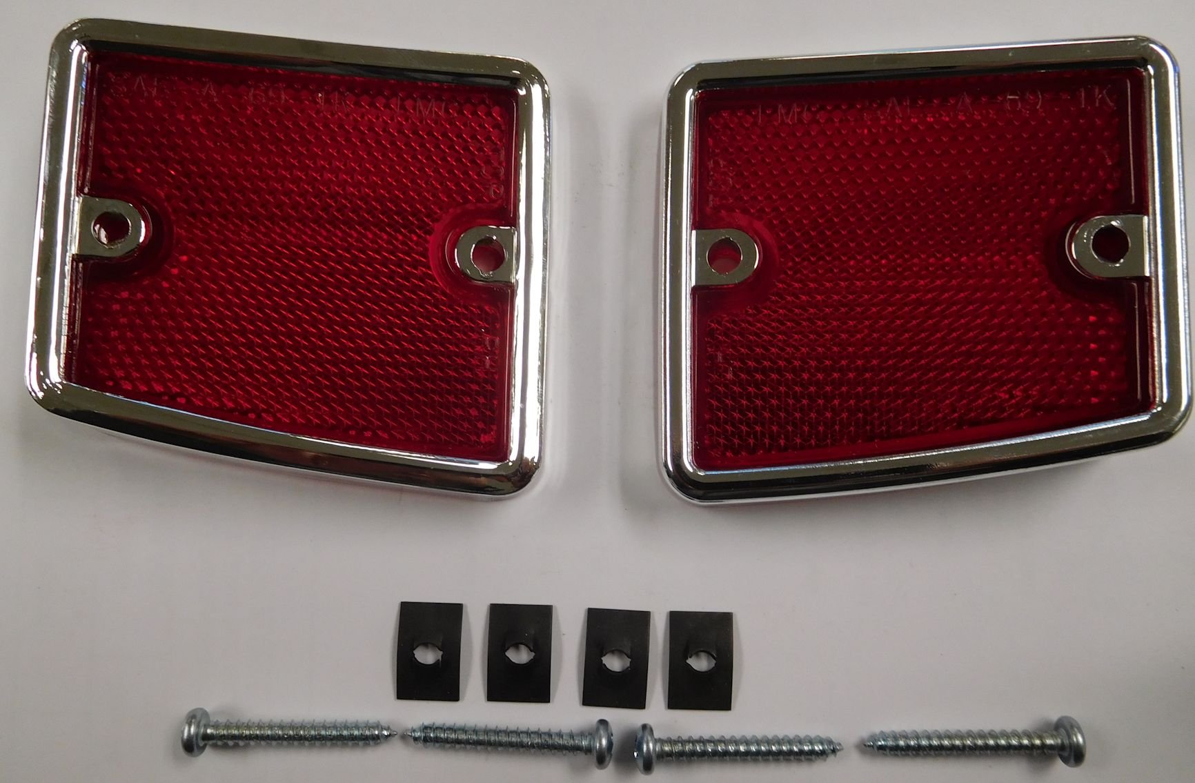 Pair Red Tail Lights – 1967-1972 Ford Truck / 1967-1977 Bronco – LED – JDMTECH