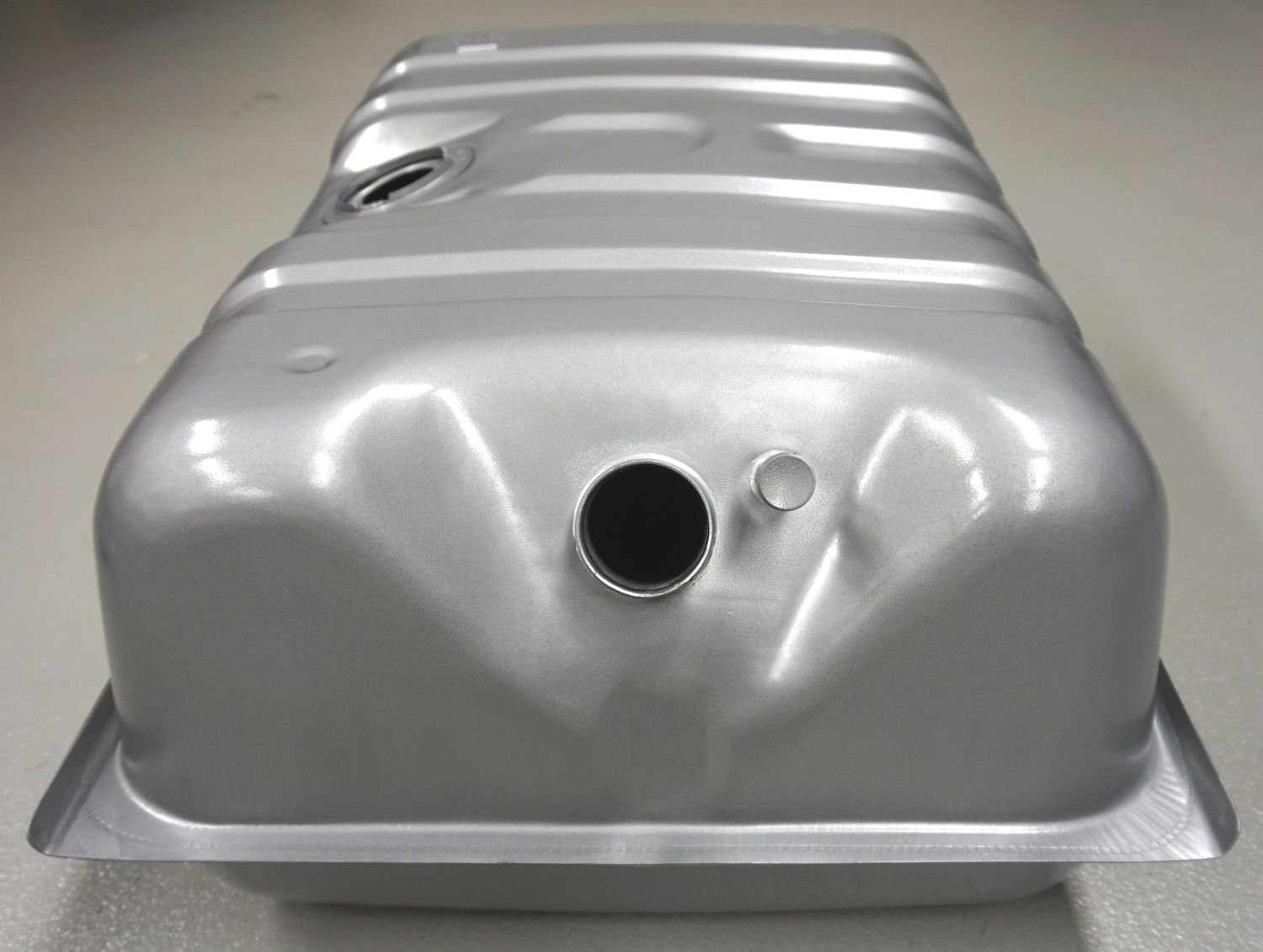 AM Autoparts Gas Fuel Tank For 1978 Ford Bronco – Direct Replacement D8TZ9002A – 10-Year Warranty