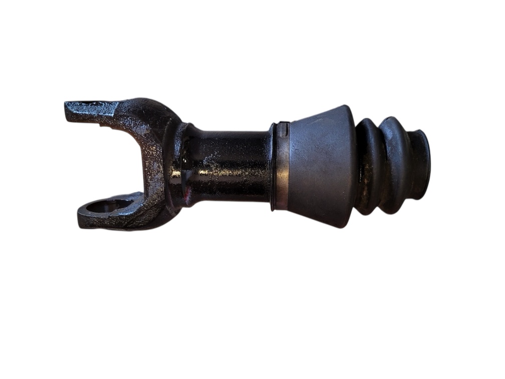 Pre-Owned D44 OE Spicer Right Slip Yoke,Dana 44 IFS TTB
