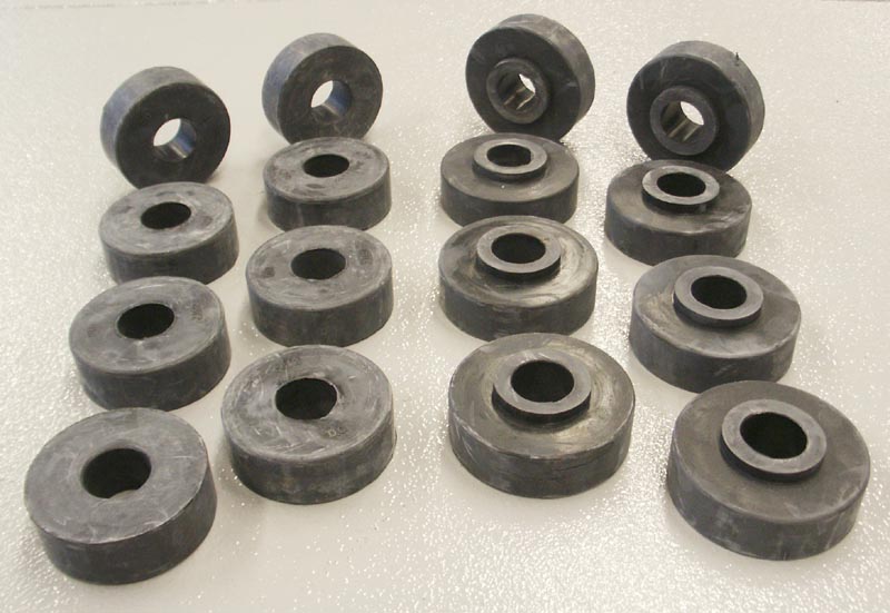 Bronco Body Mount Bushings Set Rubber