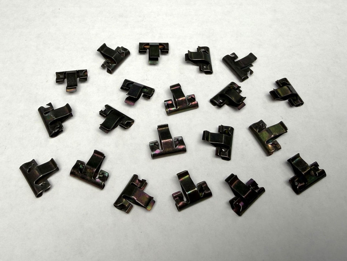 1992-96 Ford Bronco & Truck Dash Panel Mounting Clips