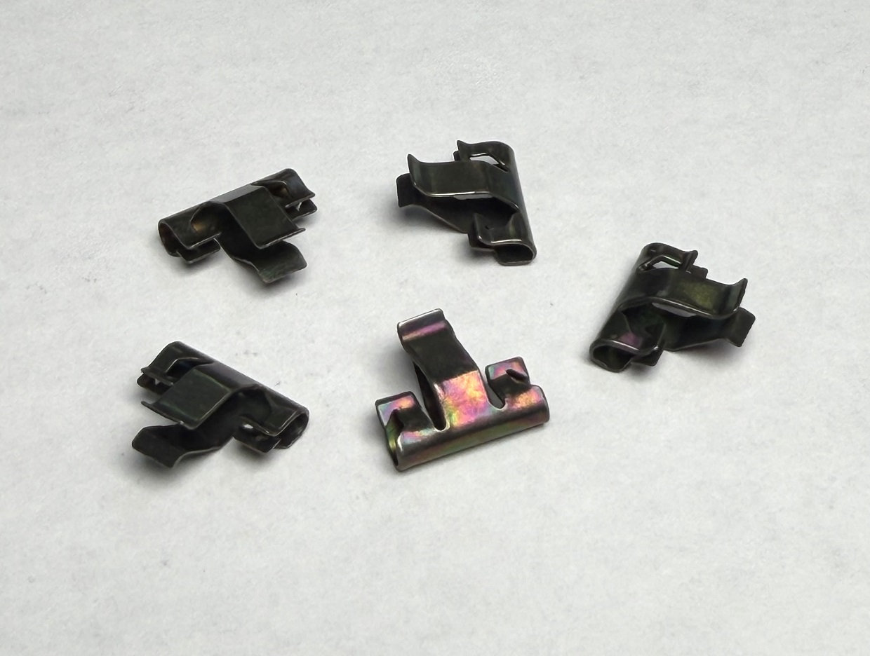 1992-96 Ford Bronco & Truck Dash Panel Mounting Clips