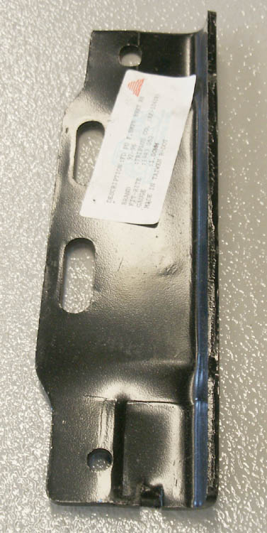 1992-96 Right Front Bumper Bracket