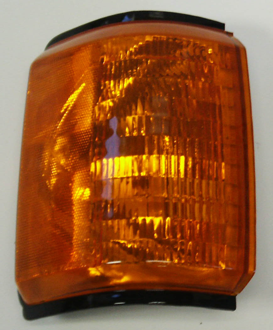 1987-1991 Ford Bronco and F-Series Truck Park Light Lens, Plain RH