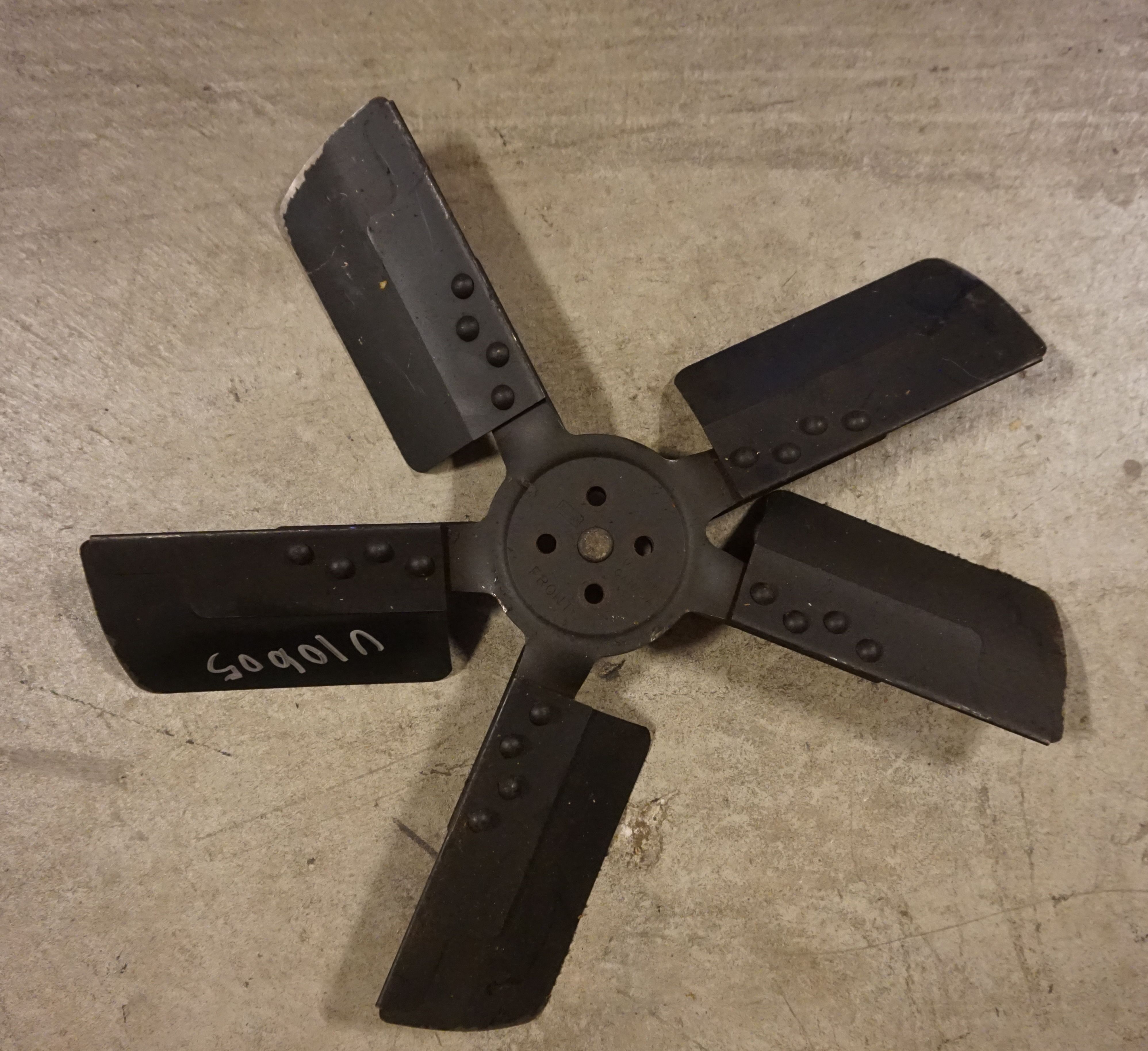 V8 Fan Blade USED