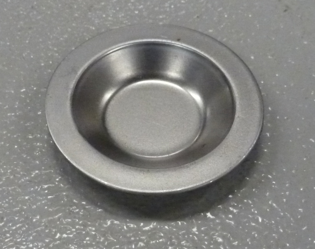 D60 King Pin Grease Retainer