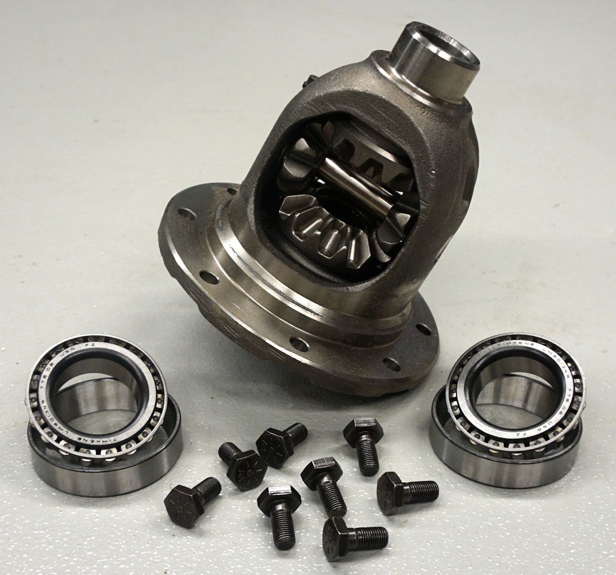 D35 OE Spicer Standard Open Diff Complete