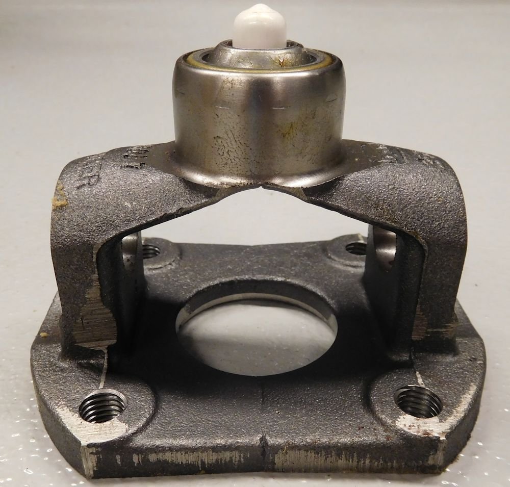 Driveline Flange Yoke Double Cardan CV Flange Yoke Replacement For  1973-1976 Cadillac Calais – Direct Fit Driveshaft Component Replacement CV  Flange Yoke For Classic Cadillac