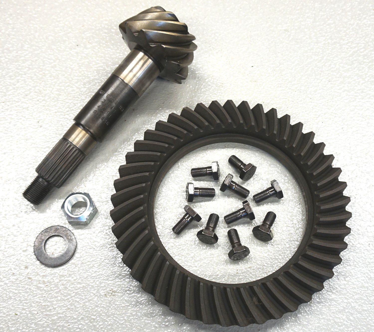 D44 OE Spicer Ring & Pinion 4.09 Ratio Reverse Rotation