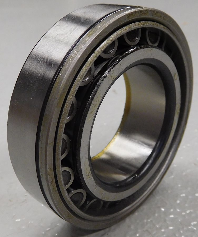 D44 Rear Axle Bearing & Race  OE Spicer